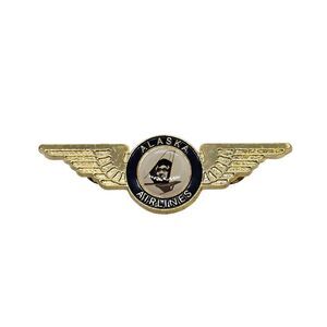 Alaska Airlines Gold Wing Pin Badge Double Clutch Souvenir Pilot Wings